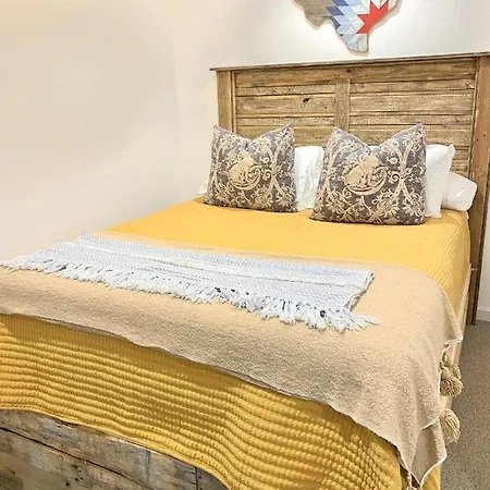 Mckenzie Suite